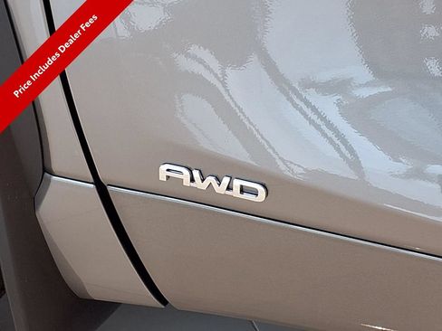 Used 2026 Toyota Highlander XLE AWD/4WD image 7