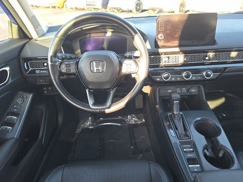 Used 2022 Honda Civic Touring image 13