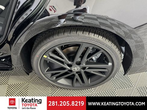 Used 2026 Toyota Camry SE FWD image 14