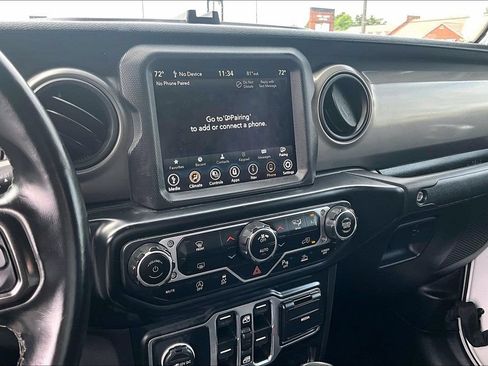 Used 2021 Jeep Gladiator Sport AWD/4WD image 16