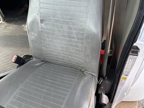 Used 2008 Ford E-350 and Econoline 350 Super Duty image 10