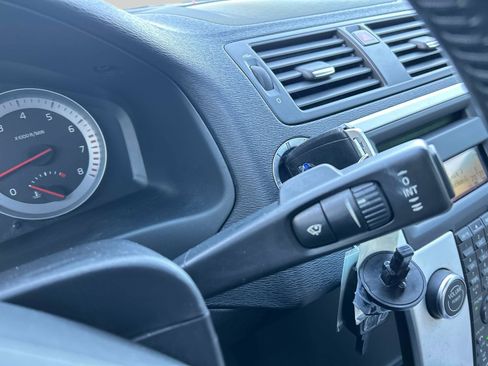 Used 2012 Volvo C70 T5 image 26