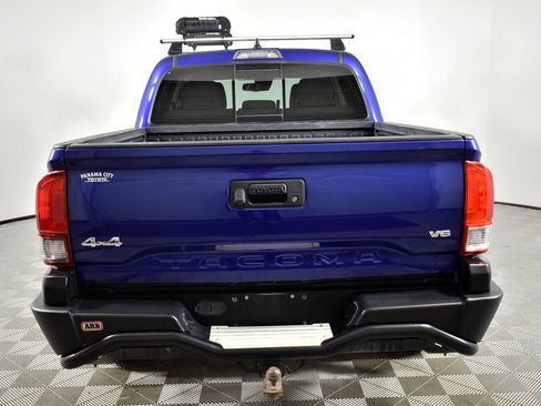 Used 2022 Toyota Tacoma SR5 w/ Technology Package image 6