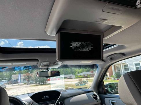 Used 2015 Honda Pilot Touring image 11