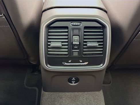 Certified 2023 Porsche Macan Turbo AWD/4WD image 28