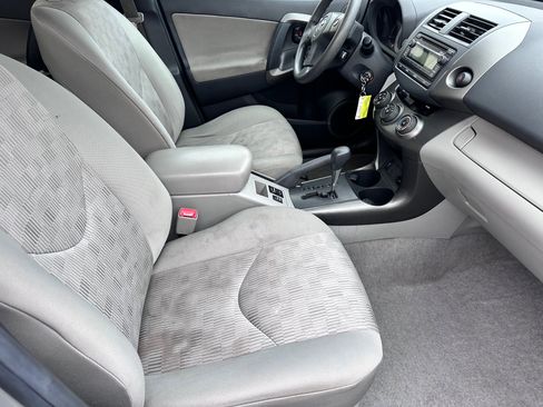 Used 2012 Toyota RAV4 FWD w/ Value Pkg image 10