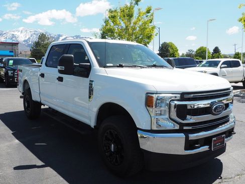 Used 2021 Ford F250 XLT AWD/4WD image 3
