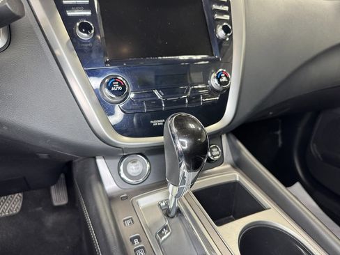 Used 2024 Nissan Murano SV AWD/4WD image 19