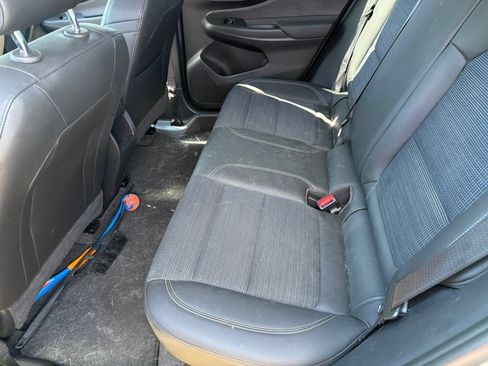 Used 2024 Buick Envista Preferred w/ Convenience II Package FWD image 4