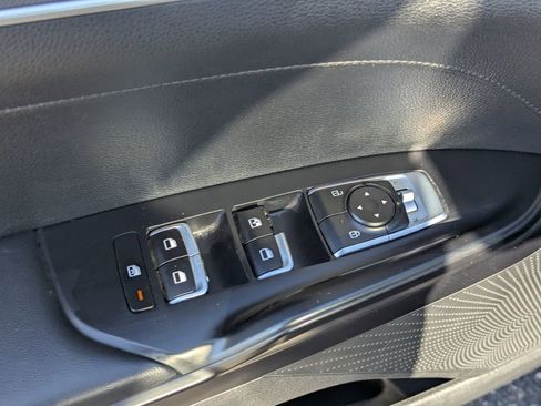 Used 2023 Kia K5 LXS image 22