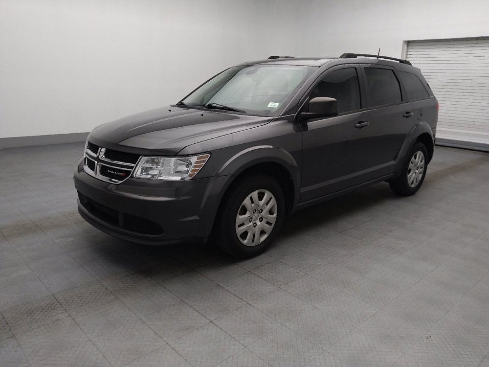 Used 2020 Dodge Journey SE FWD image 2