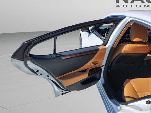 New 2025 Lexus ES 350 w/ Premium Package image 30