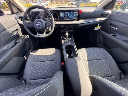 New 2026 Nissan Kicks SV FWD image 19