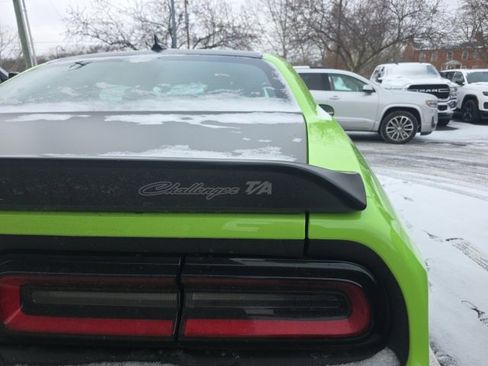 Used 2023 Dodge Challenger R/T w/ T/A Package image 10