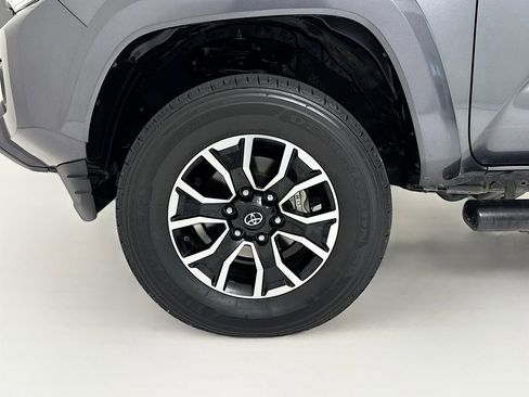 Used 2021 Toyota Tacoma TRD Sport image 26