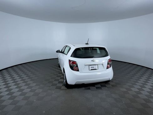 Used 2016 Chevrolet Sonic LS image 7