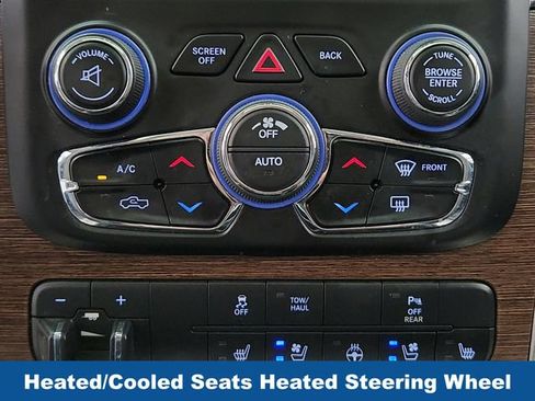 Used 2016 RAM 1500 Laramie w/ Convenience Group AWD/4WD image 19