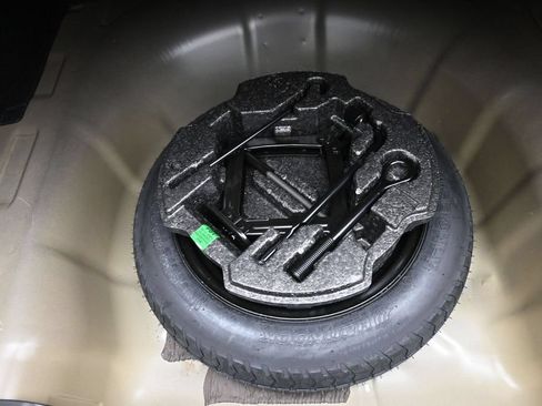 Certified 2024 Hyundai Elantra SEL FWD image 22