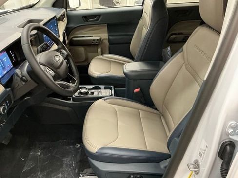 New 2026 Ford Maverick Lariat w/ 4K Tow Package AWD/4WD image 15