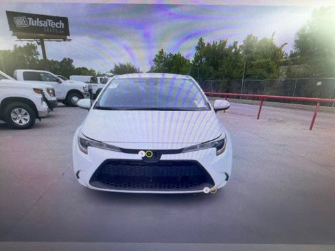 Used 2022 Toyota Corolla LE FWD image 9