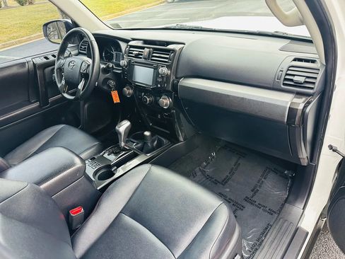 Used 2016 Toyota 4Runner TRD Pro image 10