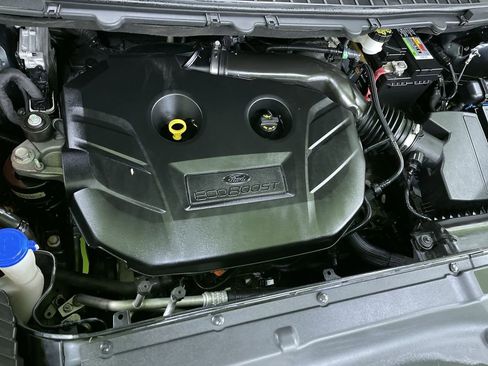 Used 2018 Ford Edge SEL w/ Equipment Group 201A image 32