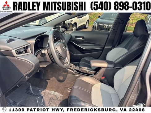 Used 2022 Toyota Corolla XSE FWD image 3