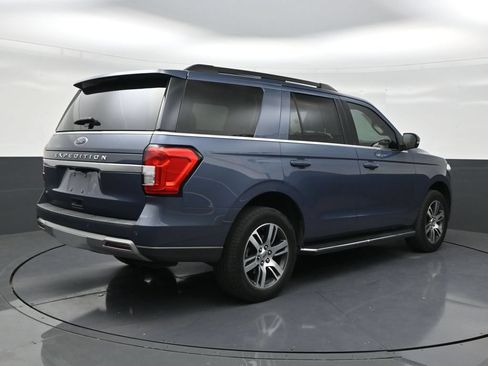 Used 2023 Ford Expedition XLT RWD image 5