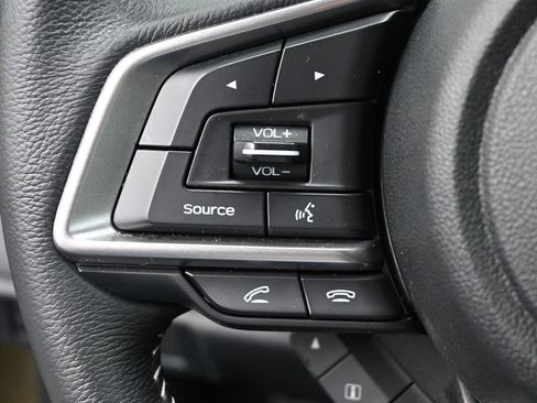 Used 2020 Subaru Outback Premium image 17