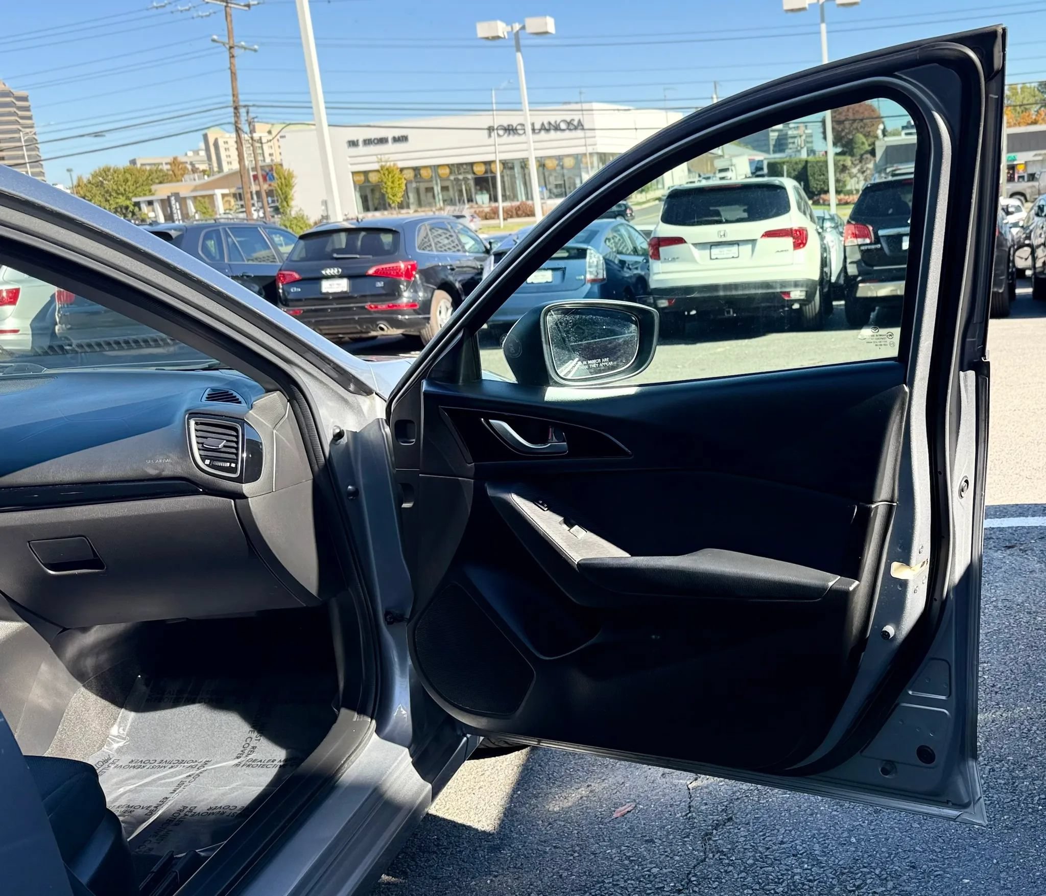 Used 2014 MAZDA MAZDA3 i Sport FWD image 29