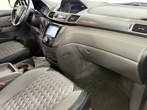 Used 2014 Honda Odyssey Touring image 9