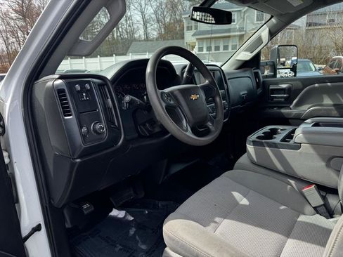 Used 2019 Chevrolet Silverado 2500 W/T w/ WT Convenience Package image 12