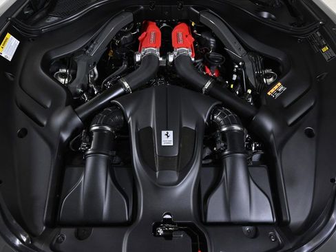 Used 2025 Ferrari Roma Spider image 4