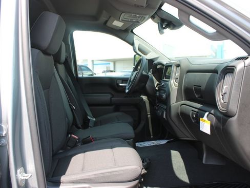 New 2026 Chevrolet Silverado 2500 Custom w/ Custom Convenience Package AWD/4WD image 32