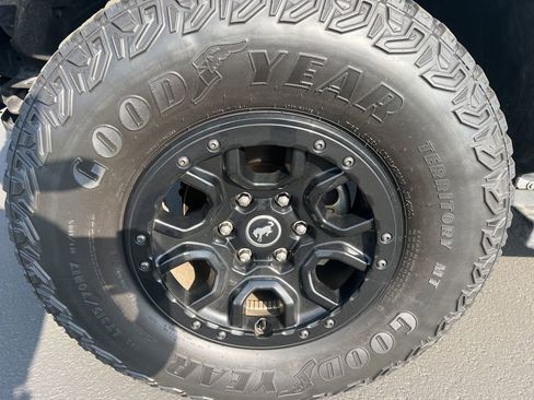 Used 2023 Ford Bronco Wildtrak AWD/4WD image 9