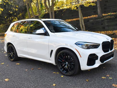 Used 2023 BMW X5 sDrive40i w/ M Sport Package image 13