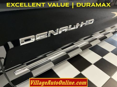 Used 2018 GMC Sierra 3500 Denali w/ Duramax Plus Package AWD/4WD image 12