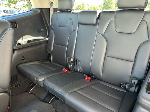 Used 2022 Kia Telluride EX w/ EX Premium Package image 31