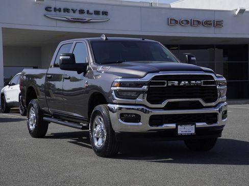 New 2026 RAM 2500 Tradesman AWD/4WD image 2