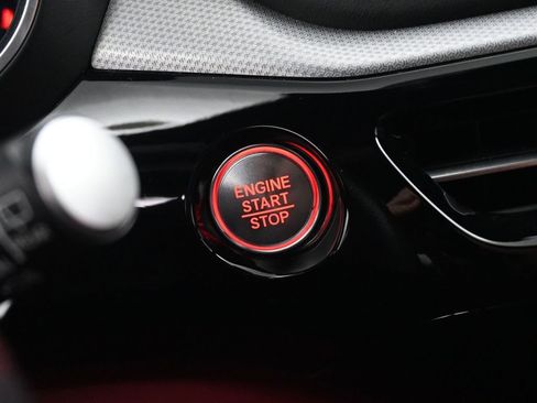 Used 2023 Acura MDX A-Spec image 43