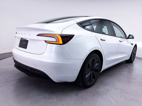 Used 2024 Tesla Model 3 Standard Range RWD image 14