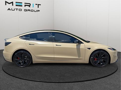 Used 2024 Tesla Model 3 Performance AWD/4WD image 10