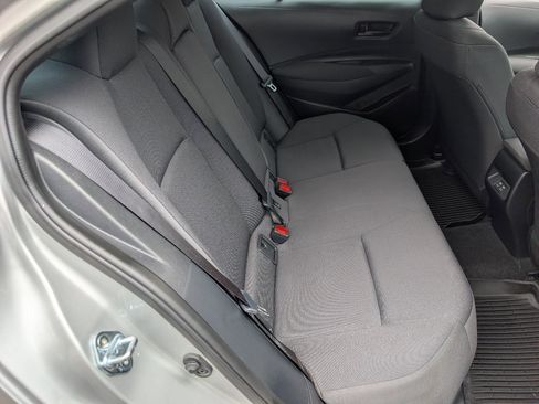 Used 2023 Toyota Corolla LE FWD image 5