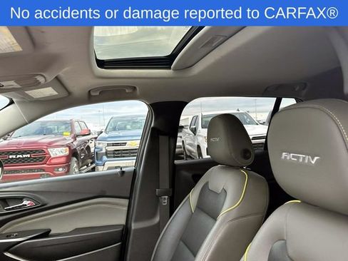 Certified 2024 Chevrolet Trax ACTIV w/ Sunroof Package FWD image 21