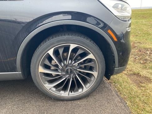 Used 2020 Lincoln Aviator Reserve w/ Equipment Group 202A image 6