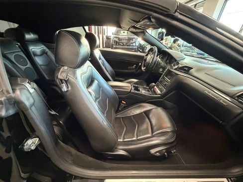 Used 2013 Maserati GranTurismo Sport image 32
