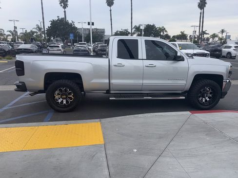 Used 2018 Chevrolet Silverado 1500 LT image 9