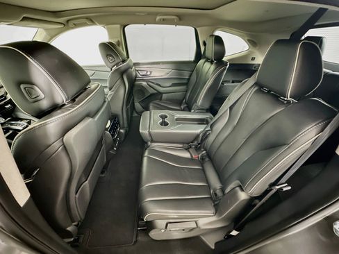 Used 2023 Acura MDX SH-AWD w/ Advance Package image 30
