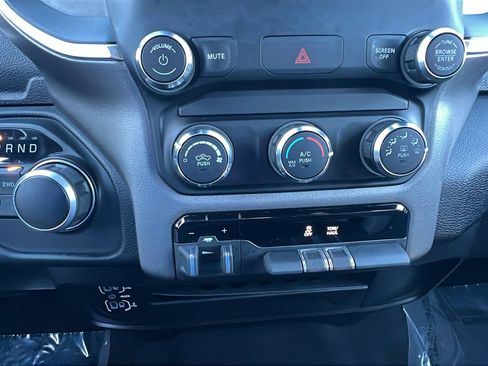 Used 2024 RAM 2500 Big Horn w/ Bed Utility Group image 33