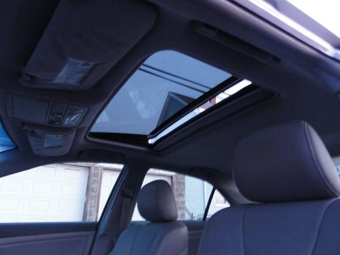 Used 2009 Toyota Camry Hybrid image 3